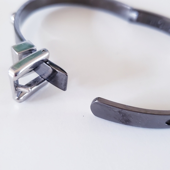 Michael Kors Astor Buckle Bangle - Gun Metal - Picture 8 of 13